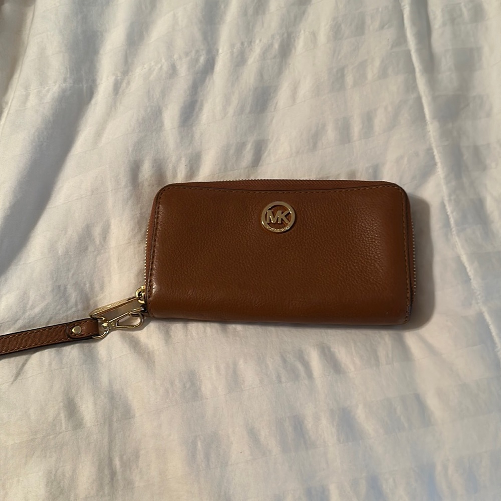 Michael Kors wristlet